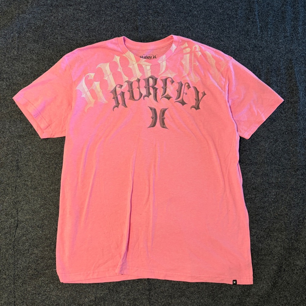 Hurley Pink Graphic Tee Gothic Font Logo Premium Fit XXL Short Sleeve Shirt